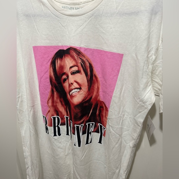 Britney Spears White Smile Graphic XS NWT - Picture 3 of 5